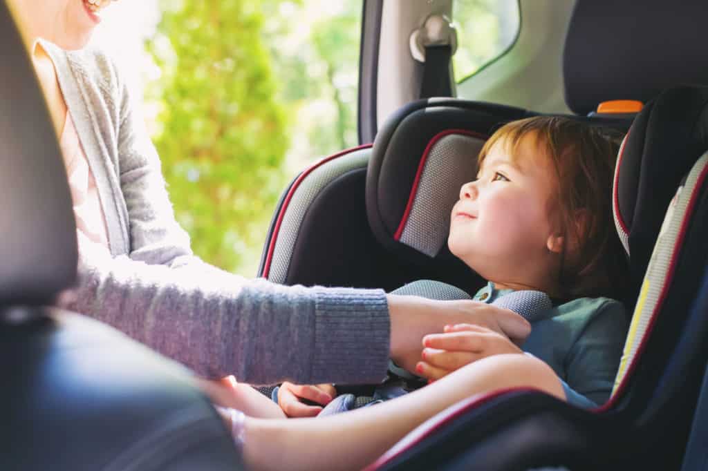 Normativa de sillas en coches para niños | Fotolia 116750585 Subscription Monthly M