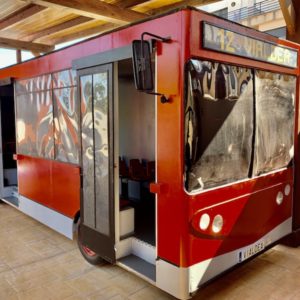 Vialdea | Proyeccion cuento navidad autobus
