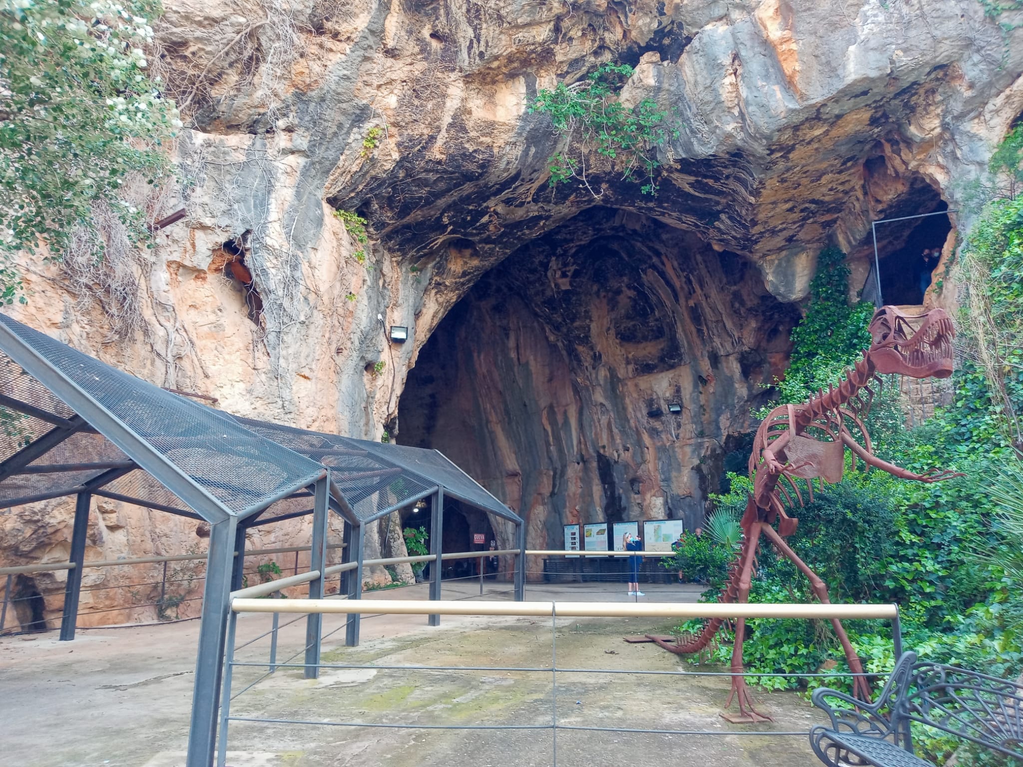 cuevas comunidad valenciana | calaberas en Benidoleig