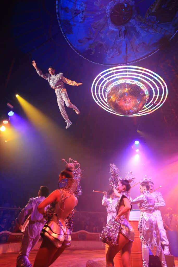 Circo Raluy Legacy | © Circo Raly Legacy · Desfile