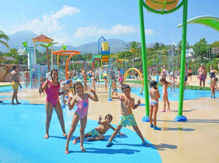 Aqua Natura Benidorm con niños: piscinas, toboganes, precios y pase combinado 3 Terra Natura Benidorm y Aqua Natura Benidorm