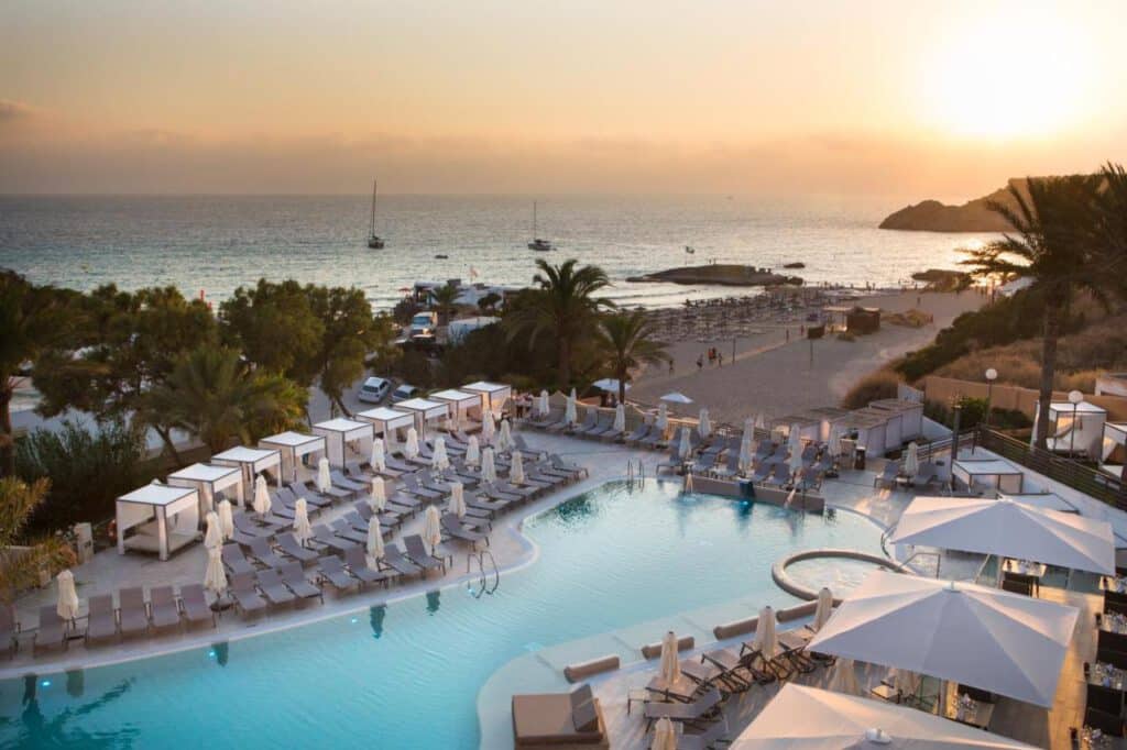 Hoteles en Ibiza todo incluido | Insotel Tarida Beach Resort SPA