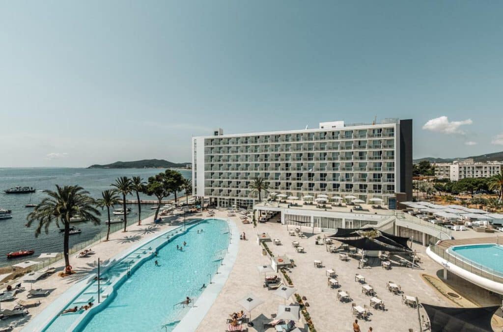 Hoteles en Ibiza todo incluido | The Ibiza Twiins