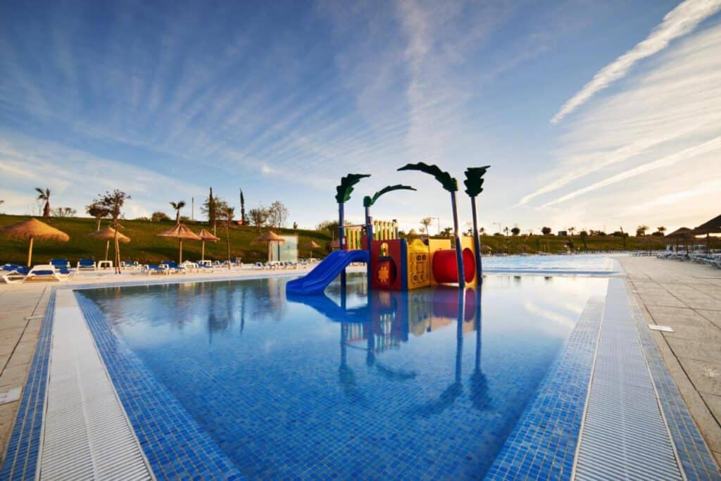 Hoteles con toboganes en Algarve. Alvor Baía Resort