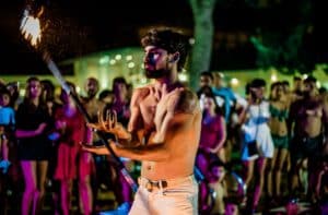 Baños nocturnos en Piscina del Oeste Aquaval