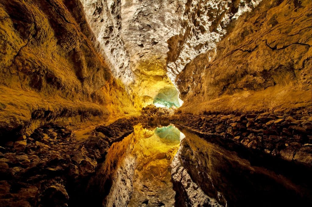 Lanzarote con niños. Cueva de los verdes