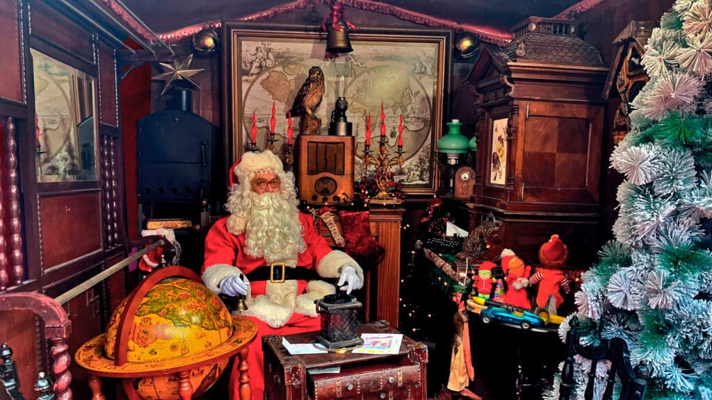 Mercado Navideño en la Ciutat de les Arts i les Ciències 4 Mercado Navideño | casa de papa noel1