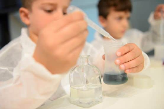 Programación en Ciutat de les Arts i les Ciències 6 Ciudad de las Artes y las Ciencias | cientifico nino pipeta
