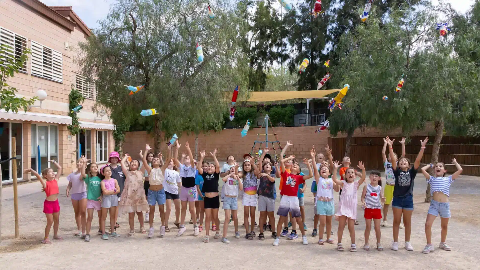 Escuelas de verano en Valencia 2026 7 summer Caxton College | english camp joint activity 1 1920x10802 1730797530ad4rb 1